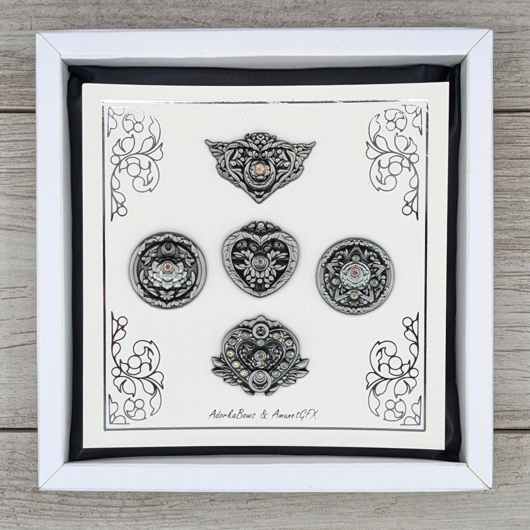 Mini Brooch Set - AmunetGFX Mini Moon Collab - Image 7