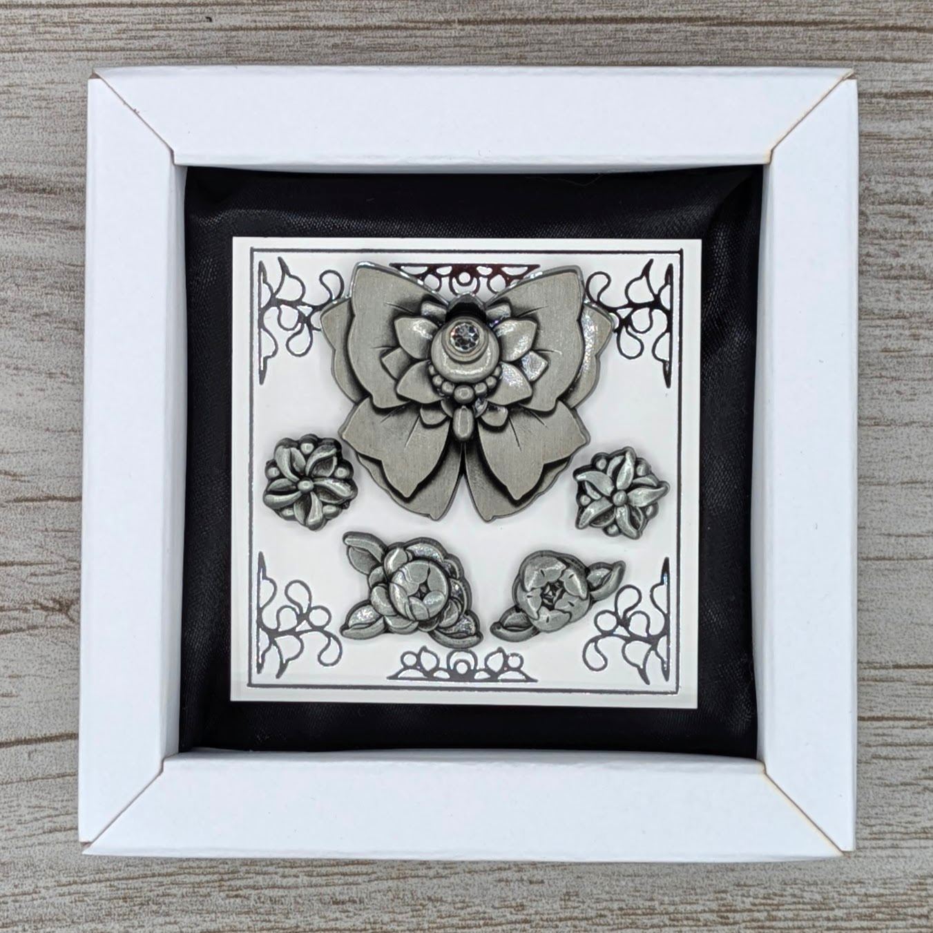 Lotus & Inners - AmunetGFX Mini Moon Collab - Image 3